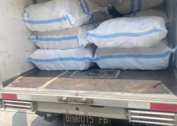 Gudang Carfo JNT di komplek pergudangan Intan, Kec. Percut Sei Tuan, Kab. Deli Serdang digeledah Ditreskrimsus Polda Sumut