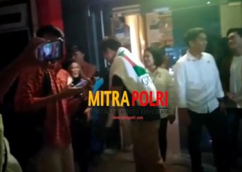 Artis Baim Wong mendatangi Polda Sumut melihat pelaku penipuan yang mencatut namanya melalui aplikasi Give Away