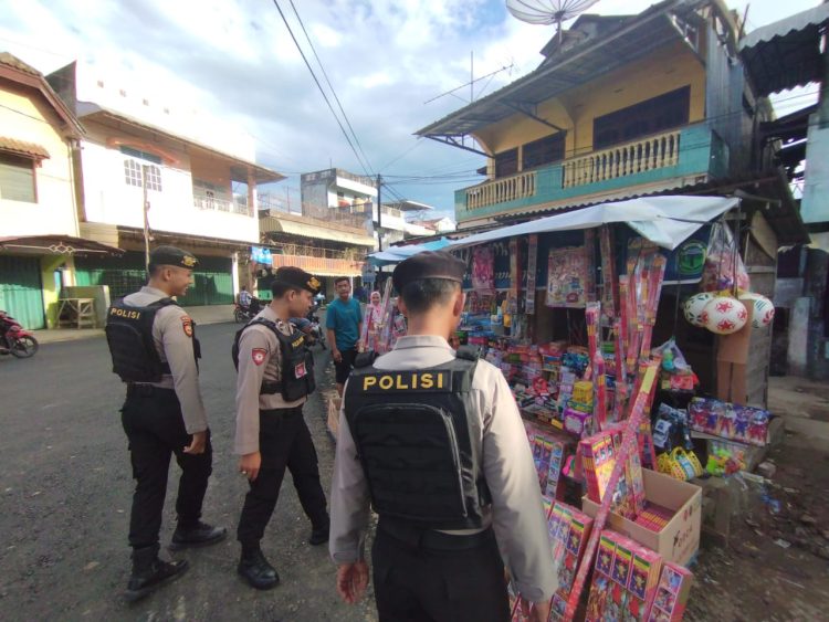 Patroli dilaksanakan dengan menyasar beberapa titik lokasi yang di anggap rawan, Daerah Kerumunan serta gangguan kamtibmas seperti Terminal pasar pandopo dan komplek pertamina pandopo kecamatan talang ubi