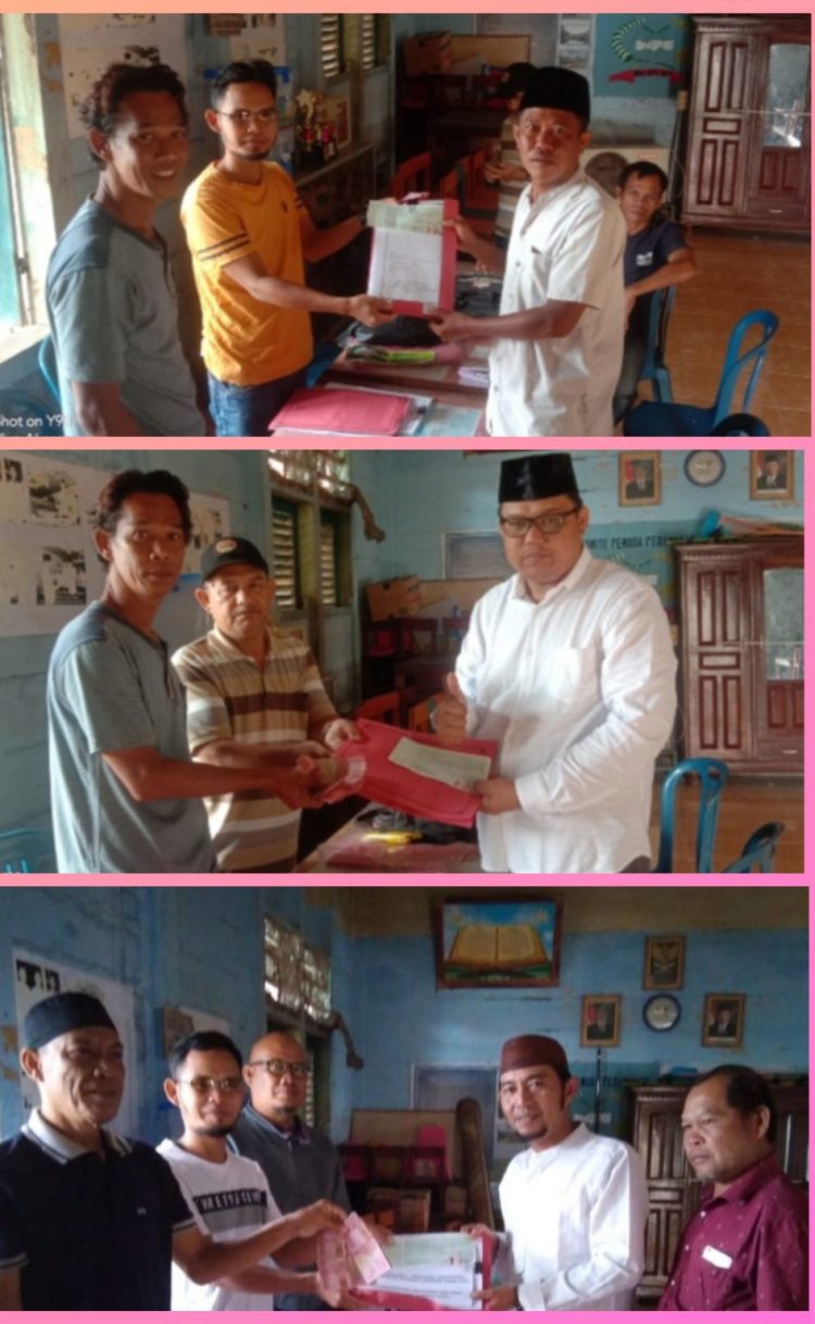 3 bakal calon kandidat yang telah mendaftarkan diri menjadi bakal calon kades, di sektrtariat panitia pilkades desa Pedamaran 1 yang berlokasi dusun 2 desa setempat yakni Tirta Rahmawan, Andi Sanggara dan Damartin Raksaguna