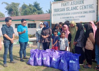 Ketua JMSI Sumut Rianto Aghly SH bersama calon Pengurus JMSI Simalungun, melaksanakan Bakti Sosial (Baksos) dalam suasana Bulan Suci Ramadhan dan suasana Hari Paskah di tiga Panti Asuhan