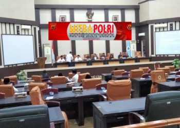 Bupati Ogan Komering Ilir (OKI) H. Iskandar, SE. menyampaikan alasan atas tiga usulan Rancangan Peraturan Daerah (Raperda) Tahun 2023 pada Sidang Paripurna DPRD OKI