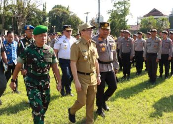Kepolisian Resort kota Manado melakukan Apel Gelar Pasukan Operasi Kepolisian Terpusat Ketupat Samrat 2023 dilapangan Sparta Tikala Manado