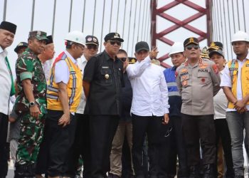 Kapolda Sumut usai mengoperasikan Jembatan Sei Wampu untuk kepentingan arus mudik lebaran, Senin (17/4/23)