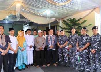 Hadir dalam kegiatan tersebut antara lain Dandim 0712/Tegal, Dansat Radar 214 Tegal, Danlanal Tegal atau yang mewakili, Wakapolres, Para Pejabat Utama, Para Kapolsek Jajaran, Perwira Staf, ASN dan perwakilan anggota dari Kodim, Lanal dan Satradar 214 Tegal