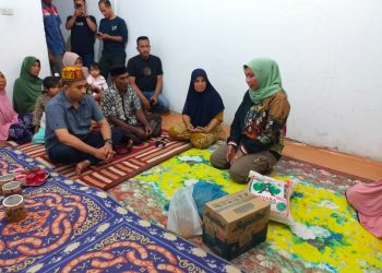 Penjabat (Pj) Bupati Nagan Raya, Fitriany Farhas, AP, S.Sos, M.Si secara langsung mendatangi tempat kejadian