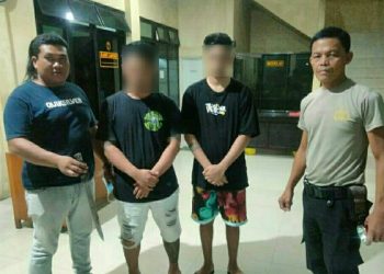 Tim Resmob Polres Bitung mengamankan 2 pria warga Kecamatan Maesa, yang diduga telah melakukan tindak pidana penganiayaan secara bersama