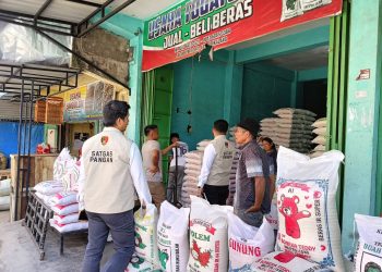 Tim Satgas Pangan Polres Dairi melakukan monitoring bahan pokok penting (Bapokting) pasca Bulan Suci Ramadhan, Rabu (26/4/2023)