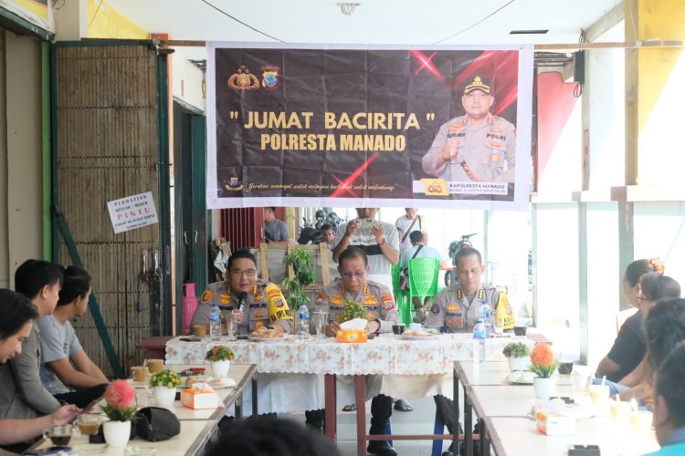 Ditbinmas Polda Sulawesi Utara (Sulut) dan Satbinmas Polresta Manado menggelar kegiatan rutin “Jumat Curhat”