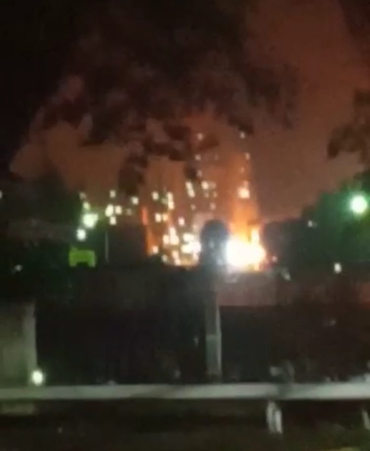 Foto saat Ledakan kompresor Kilang Pertamina RU II Dumai