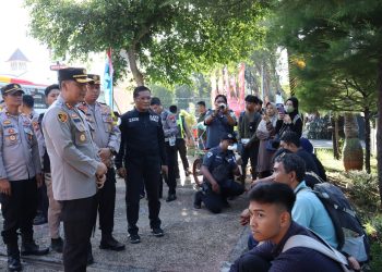 Polres Probolinggo Kota berikan fasilitas Balik Mudik Gratis Jurusan Probolinggo – Surabaya dengan titik pemberangkatan di Pos pelayanan Ops. Ketupat Semeru