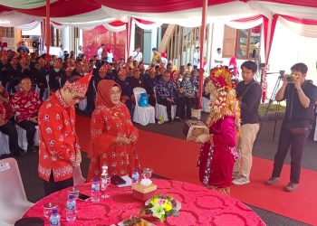 Polsek Talang Ubi melaksanakan Pengamanan giat Peresmian rumah adat, gedung Dekranasda dan baju adat Kabupaten Penukal Abab Lematang Ilir (PALI)