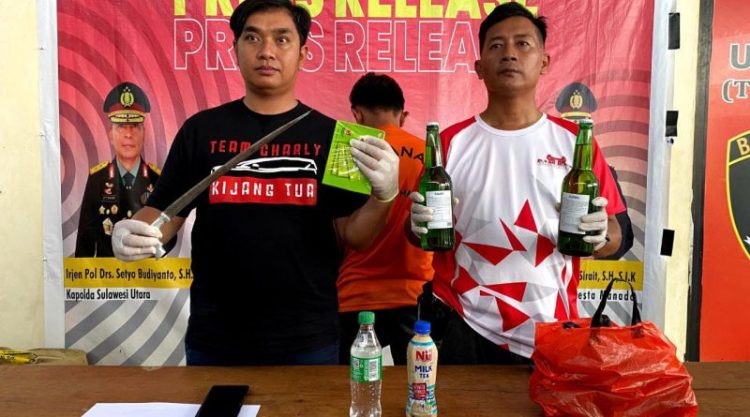 Kepolisian Resor Kota Manado gelar Press Release Kasus Tindak Pidana Penganiayaan dengan Senjata tajam (sajam) yang mengakibatkan Korban meninggal dunia, Sabtu (6/5/2023).