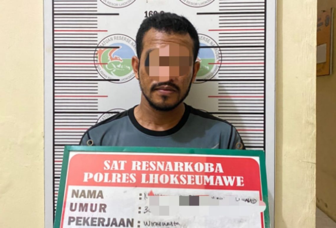 Tim Opsnal Sat Resnarkoba Polres Lhokseumawe membekuk seorang tersangka penyalahgunaan Narkoba di Kuta Makmur, Aceh Utara