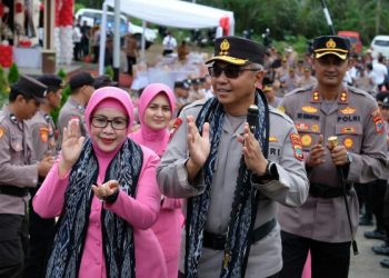 Kapolda Sulawesi Utara Irjen Pol Setyo Budiyanto didampingi sejumlah pejabat utama Polda dan Bhayangkari melaksanakan kunjungan kerja (kunker) ke Polres Minahasa Tenggara (Mitra)