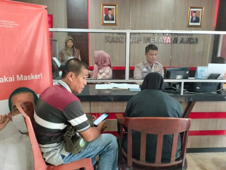 Vandea Helga Fany (23) warga Jalan Aman, Lorong Sosial, RT 40, RW 12, No. 2296, Kelurahan Srijaya, Kecamatan Alang Alang Lebar Palembang, Putri dari Rudi Hartono seorang Wartawan sekaligus Ketua SMSI OKU ini melaporkan peristiwa pembegalan yang dialaminya