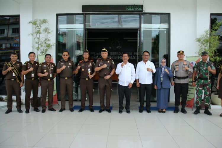 Kapolres Simalungun, AKBP Ronald F.C Sipayung,SH.,SIK., MH bersama Unsur Forkopimda Kabupaten Simalungun menghadiri kunjungan kerja Kepala Kejaksaan Tinggi Sumatera Utara (Kajatisu), Idianto,SH.,MH