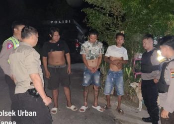 Personel Polsek Jajaran Polresta Manado memberikan imbauan Kamtibmas kepada para pemuda yang sedang nongkrong hingga larut malam, Minggu (14/05/2022) malam