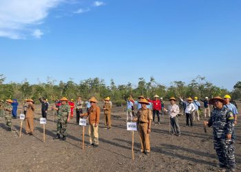 Penanaman di lokasi ini melibatkan kerjasama antara Kodim 0402/OKI dan Korem 044/Gapo, TNI/Polri, Pemda OKI, masyarakat sekitar, dan APP Sinar Mas melalui unit usahanya PT OKI Pulp & Paper Mills dan mitra pemasoknya PT Bumi Andalas Permai