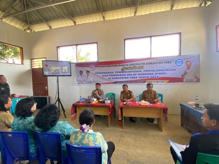 Polres Toba menghadiri penyuluhan dan sosialisasi bahaya narkoba atau Pencegahan dan Pemberantasan Penyalahgunaan dan Peredaran Gelap Narkotika (P4GN) bagi masyarakat