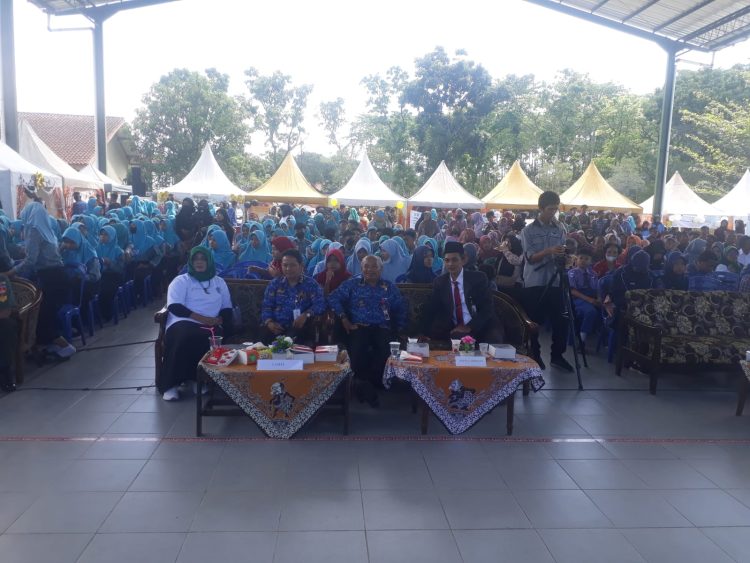 Pernak pernik mewarnai puncak acara Gelar Karya P5 SMARA Sebagai tindak lanjut dari pengaplikasian kurikulum merdeka tahun pelajaran 2022/2023 di SMA N 1 PADAMARA