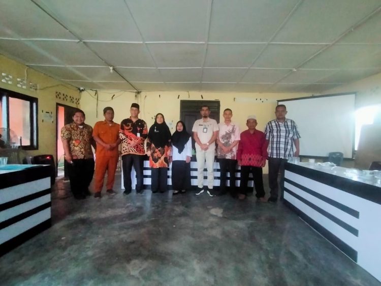 Camat Riau Silip, Firmansyah menghadiri langsung pelantikan Pergantian Antar Waktu anggota Badan Permusyawaratan Desa (BPD) Desa Mapur