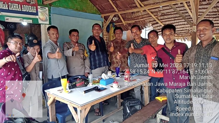 Para petani Nagori Moho kecamatan Jawa Maraja Bah Jambi, Kabupaten Simalungun, Sumut, melaksanakan pertemuan untuk membahas Peningkatan Produksi hasil pertanian Padi.