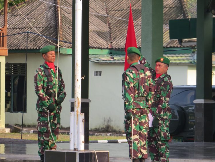 Kodim 0402/OKI melakukan giat acara upacara Bendera Sang Saka Merah Putih. Dengan mengusung tema, “Semangat Untuk Bangkit.”