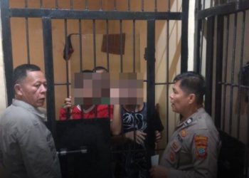 Piket Perwira Pengawas (Pawas) didampingi Piket Fungsi lakukan pengecekan tahanan, Kamis (26/1/2023).