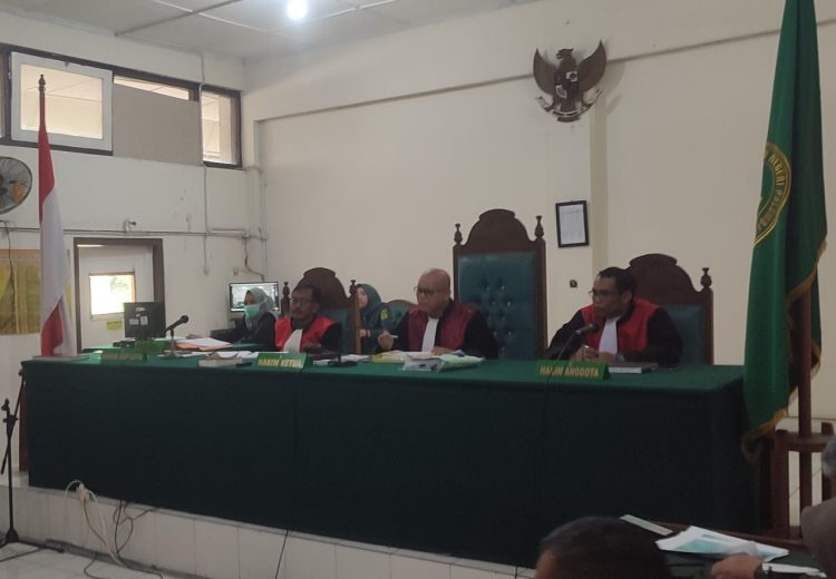 Sidang gugatan perdata antara penggugat Universitas Bina Darma (UBD) Palembang dan tergugat beberapa ahli waris, atas perkara sengketa UBD Palembang, kembali digelar di Pengadilan Negeri (PN) Palembang