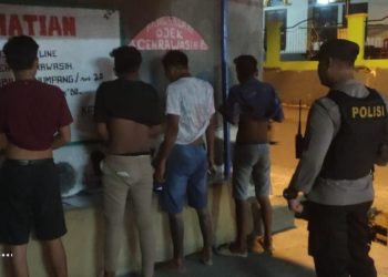 Personel Polsek Tikala Polresta Manado melakukan Patroli Cipta Kondisi guna menciptakan situasi kamtibmas yang aman dan kondusif, Rabu (24/5/2023).