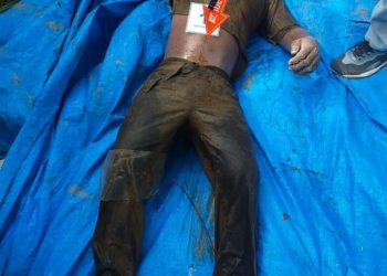 Tim Inafis melakukan olah TKP dan identifikasi terhadap mayat Mr X yang ditemukan warga di Sungai Jornih Dusun 19 Desa Percut, Kecamatan Percut Sei Tuan, Deliserdang, Jumat (26/5/2023)(Foto Dok/Polsek)
