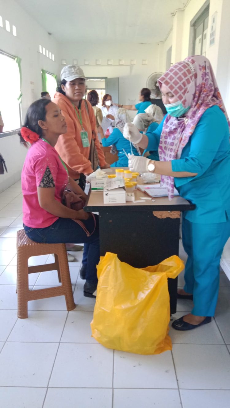 Pelaksanakan KB massal sebanyak 75 orang di Rumah Sakit Balimbingan PT PRIMA MEDICA NUSANTARA