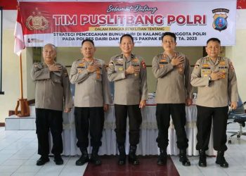 Kapolres Dairi AKBP Wahyudi Rahman, SH, SIK,MM Bersama PJU Polres Dairi Menerima Kunjungan Tim Puslitbang Polri Dalam Rangka Penelitian tentang Strategi Pencegahan Bunuh Diri di Kalangan Anggota Polri TA. 2023