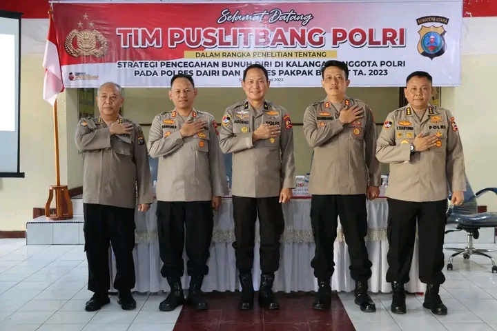 Kapolres Dairi AKBP Wahyudi Rahman, SH, SIK,MM Bersama PJU Polres Dairi Menerima Kunjungan Tim Puslitbang Polri Dalam Rangka Penelitian tentang Strategi Pencegahan Bunuh Diri di Kalangan Anggota Polri TA. 2023