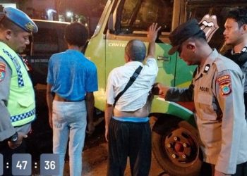 Polsek Wanea melaksanakan patroli KRYD (Kegiatan Rutin Yang Ditingkatkan) dengan memberikan himbauan Kamtibmas, Selasa (30/5/2023) malam.