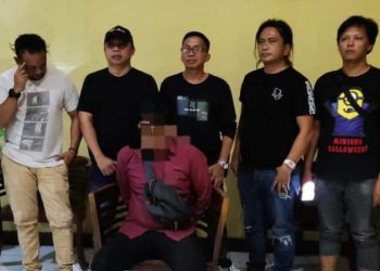 Tim Delta Resmob On The Road Polresta Manado dipimpin oleh Kani Resmob Ipda Maria Rurupadang mengamankan seorang lelaki yang diduga kuat sebagai Pelaku penganiyaan dengan menggunakan senjata tajam