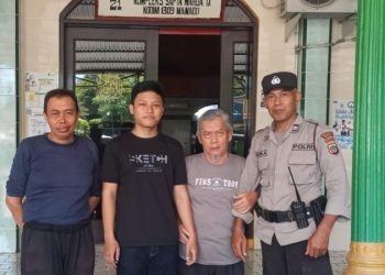 Personel Polsek Jajaran Polresta Manado mengamankan pelaksanaan ibadah sholat jumat dengan melaksanakan Paja Somat (Polisi Jaga Gereja dan Sholat Jumat), Jumat (2/6/2023) siang.