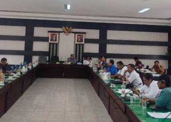 Pansus DPRD Simalungun memanggil pihak ketiga yakni manajemen Hotel Patra Jasa Parapat, Senin (5/6/2023), untuk mendalami terkait persoalan Pemilihan Pangulu Nagori (Pilpanag) serentak Tahun 2022 yang dilaksanakan 15 Maret 2023 melalui Dinas Pemberdayaan Masyarakat dan Pemerintahan Nagori (DPMPN)