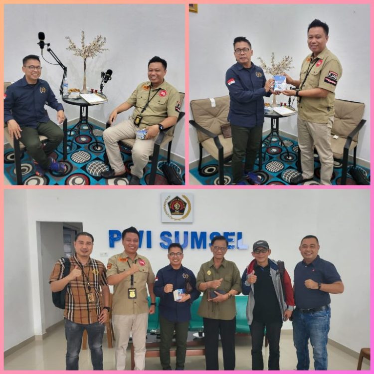 Kanit Pidsus Polrestabes Palembang Iptu Ledi. SH, menyambangi ketua PWI Sumsel yang merupakan salah satu dewan pers Dr. H. Firdaus Komar. S.Pd. M.Si, di sekretariat PWI Sumsel Jalan Supeno No 11 Talang Semut kecamatan Bukit Kecil kota Palambang Sumsel, Kamis (8/6/23).