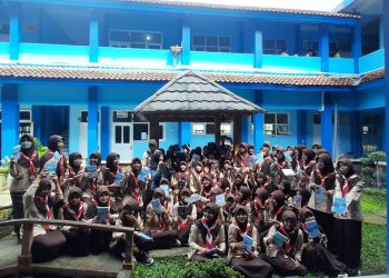 Siswa-siswa SMKN 1 Kaligondang sukses meluncurkan buku ber-ISBN