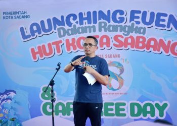 Pj Wali Kota Sabang Reza Fahlevi resmi melaunching ragam kegiatan HUT Kota Sabang tersebut, di Tugu Kembar, tepat di depan Kantor Wali Kota Sabang