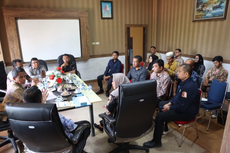 Pemerintah Kabupaten (Pemkab) Nagan Raya menggelar rapat koordinasi (rakor) dalam rangka mematangkan persiapan menyambut Tim Verifikasi Lapangan Kunjungan (VLK) Evaluasi Kabupaten Layak Anak (KLA) dari Kementerian Pemberdayaan Perempuan dan Perlindungan Anak