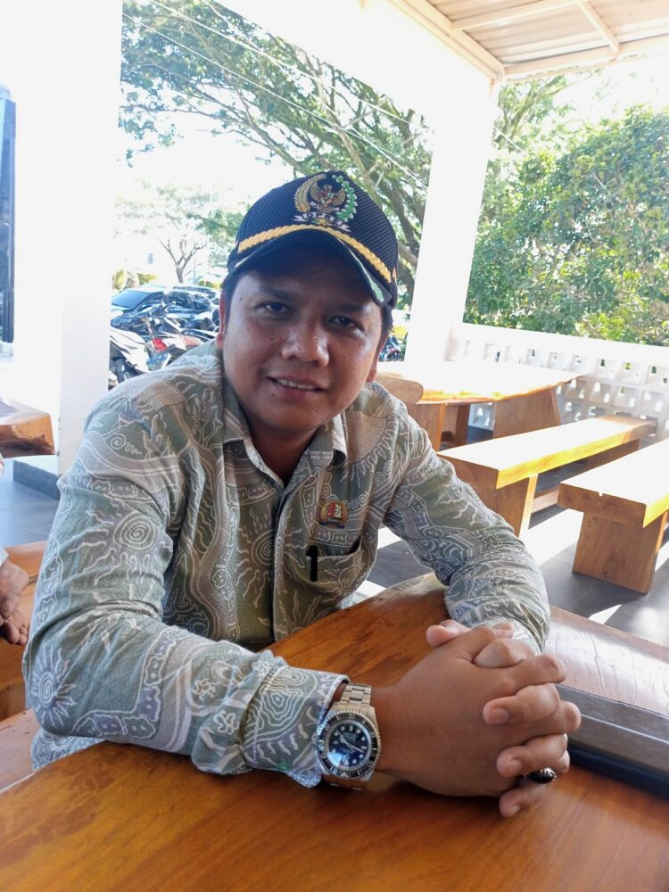 Ketua komisi 1 DPRK Nagan Raya Hasan Masyuri, S.I.Kom