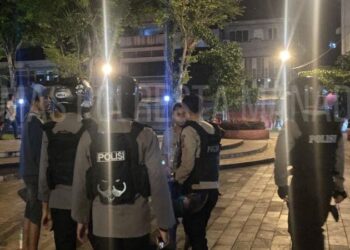 Personel Satuan Samapta Polresta Manado melaksanakan patroli Sibulan di jam jam rawan, Senin (19/6/2023) malam.