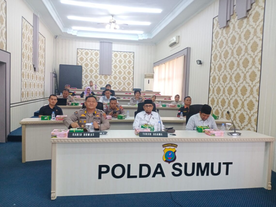 Polda Sumut mengikuti dialog penguatan internal Polri di Aula Vidcon Lantai IV Mapolda Sumut, Rabu (21/6/2023). (Foto Dok/Polda Sumut)