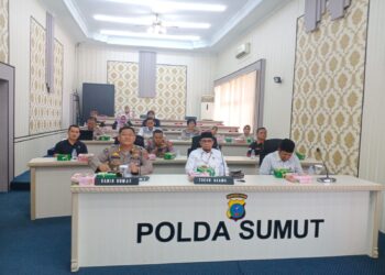 Polda Sumut mengikuti dialog penguatan internal Polri di Aula Vidcon Lantai IV Mapolda Sumut, Rabu (21/6/2023). (Foto Dok/Polda Sumut)