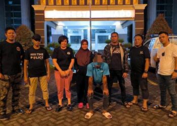 Tim Alpha Resmob On The Road (ROTR) Polresta Manado menangkap seorang pria warga Tateli yang terduga melakukan Persetubuhan Terhadap Anak