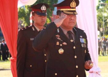 Upacara peringatan Hari Bhayangkara ke-77 Tahun di lapangan Sparta Tikala, Kota Manado pada Sabtu (1/7/2023) dipimpin langsung Kapolresta Manado Kombes Pol Julianto P.Sirait,S.H., S.I.K.