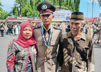 Bintang David Sayangbati, salah satu siswa SPN Polda Sulut yang baru dilantik oleh Wakapolda Sulut Brigjen Pol Jan de Fretes menjadi polisi berpangkat Brigadir Polisi Dua (Bripda)